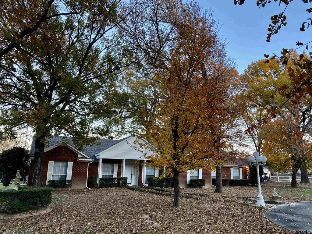 352 Cr 3120, Quitman