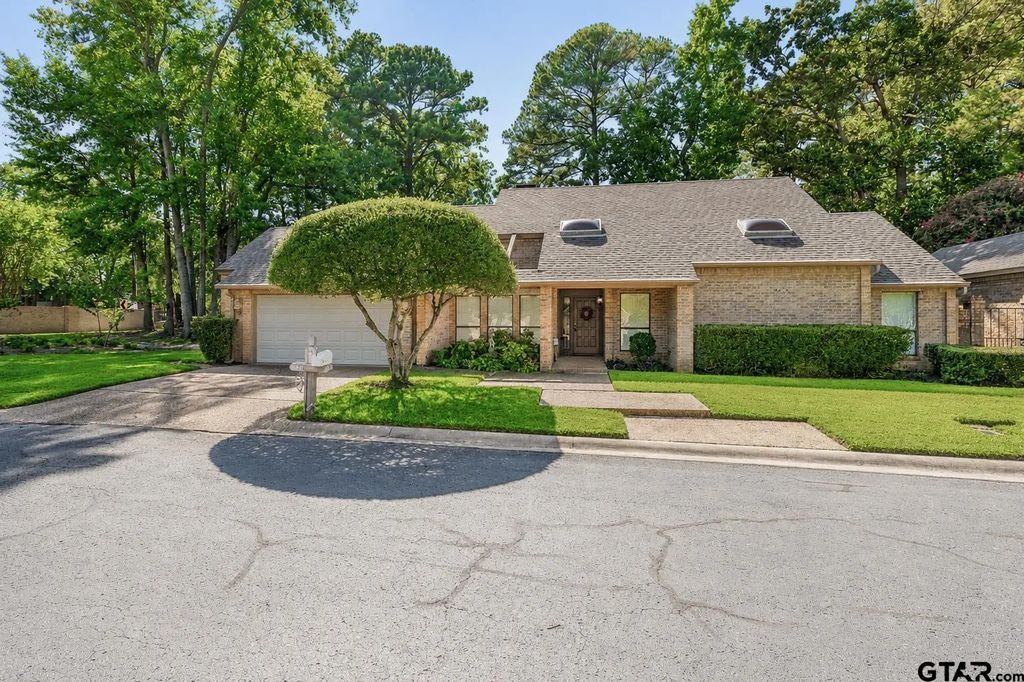 811 Ashford Court, Tyler