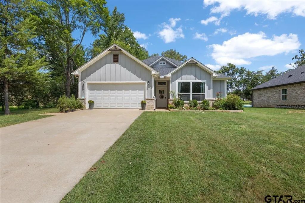 11467 Cr 2246, Tyler