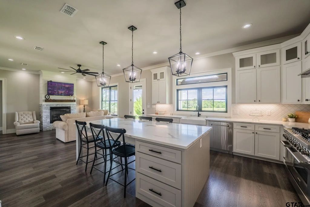 2865 County Road 2310, Sulphur Springs