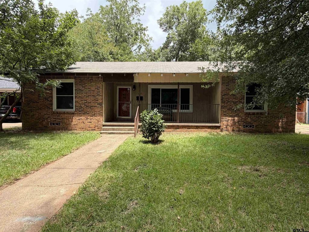 726 Nacogdoches St., Jacksonville