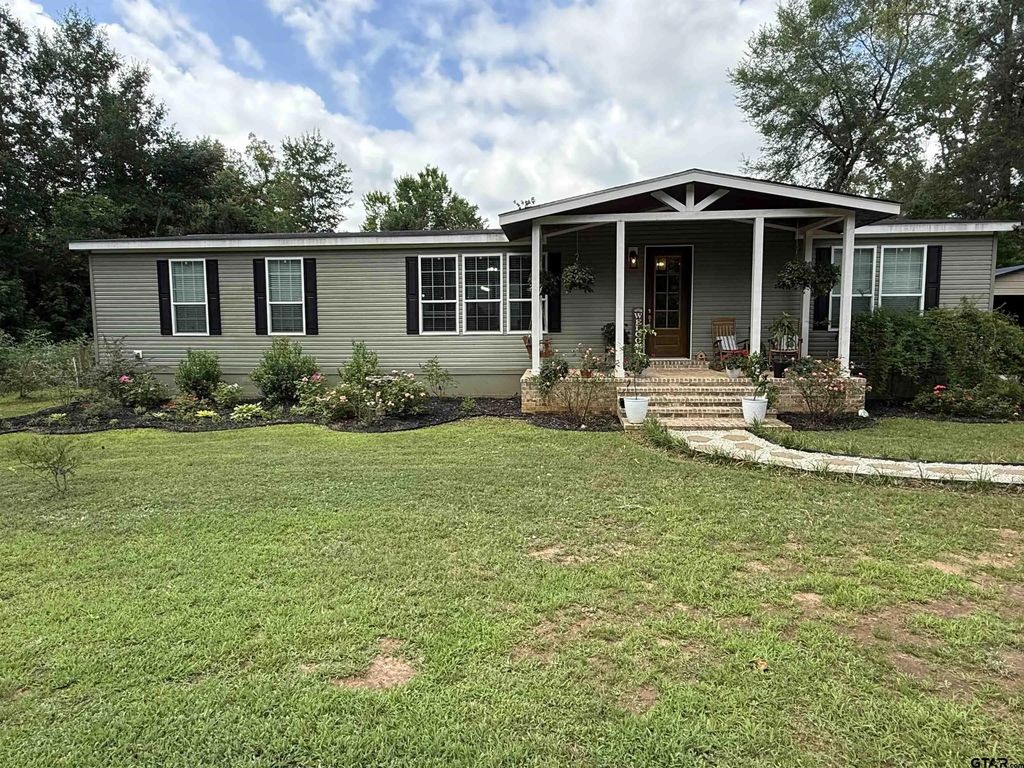 680 E 4th Street, Rusk