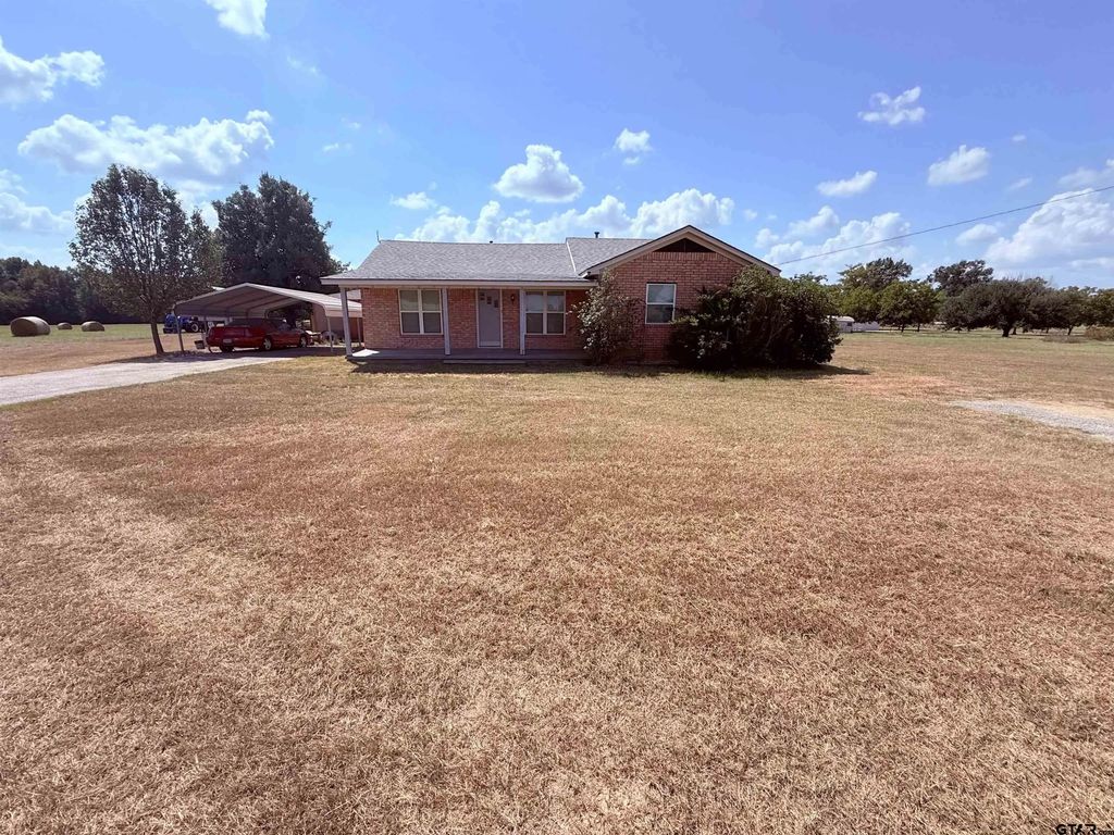 3637 Cr 2403, Winnsboro