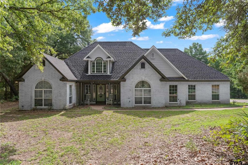 176 C R 3282, Quitman
