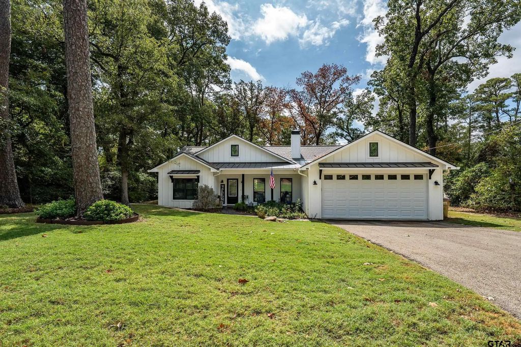 186 Pleasant Hill Ln, Holly Lake Ranch