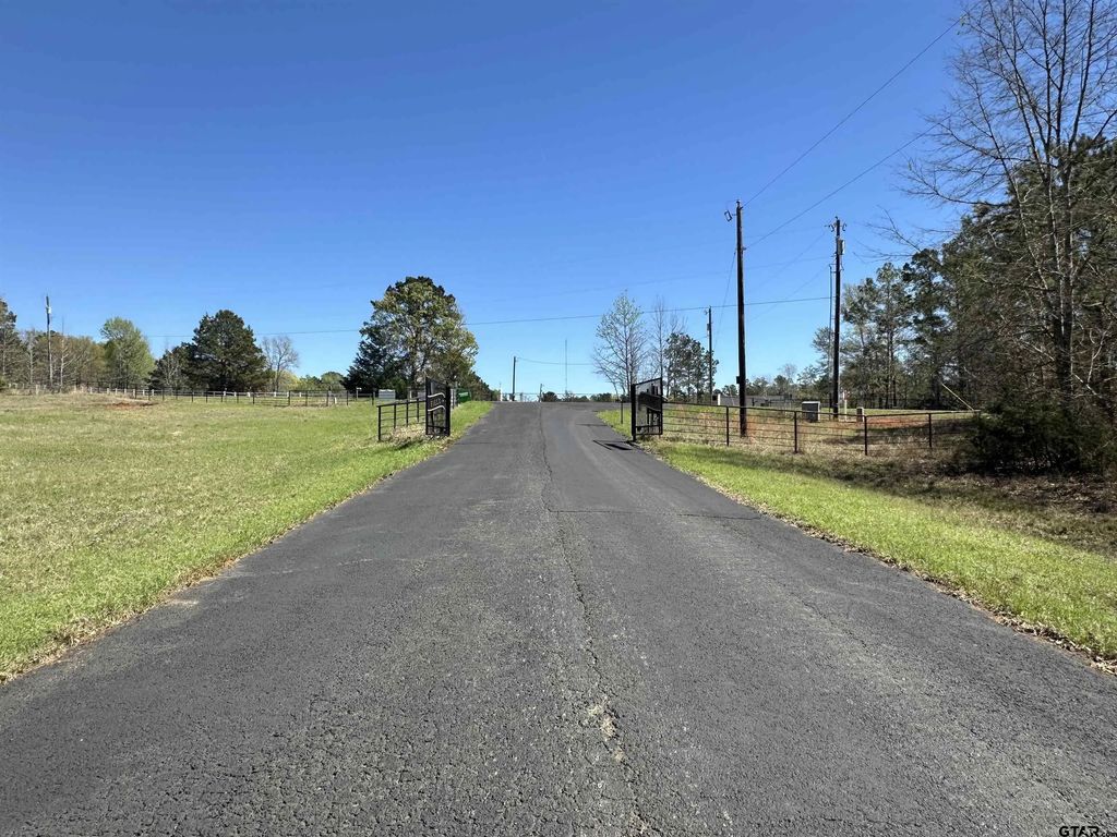 299 Cherokee Cove Dr., Jacksonville