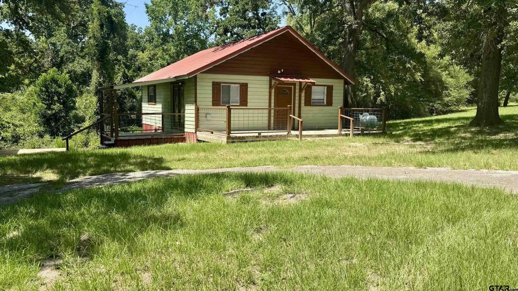 225 Tram Road, Crockett