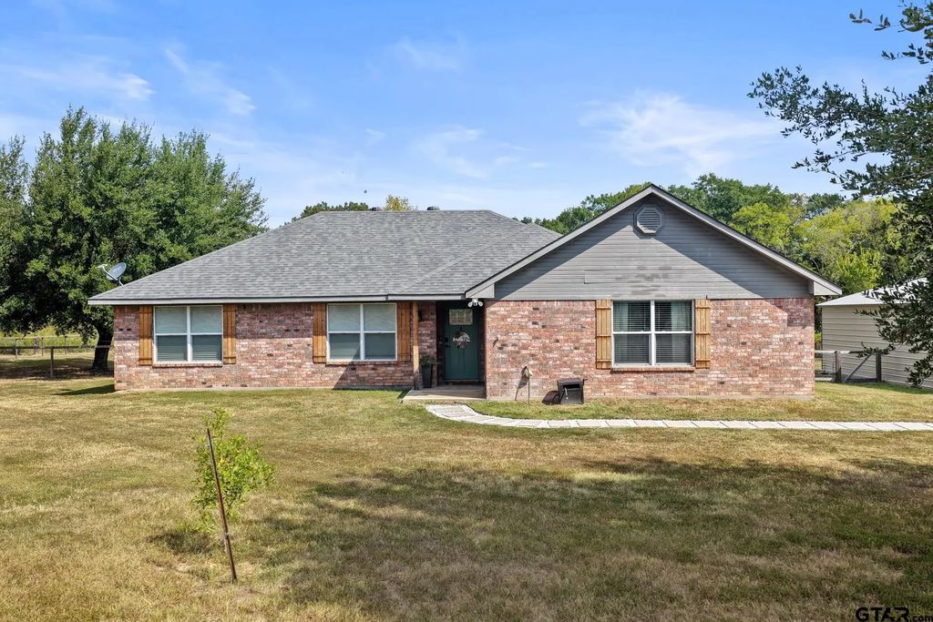 380 N Frontage Rd, Mount Pleasant