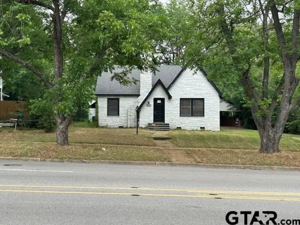 1430 S Glenwood, Tyler
