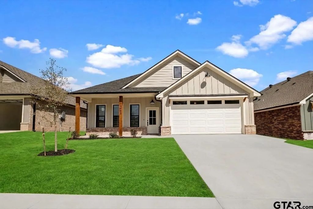7902 Greenhill Drive, Tyler