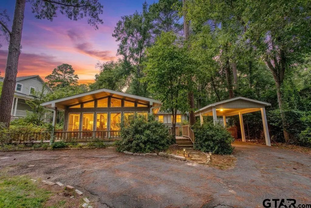 1332 Hideaway Lane West, Hideaway