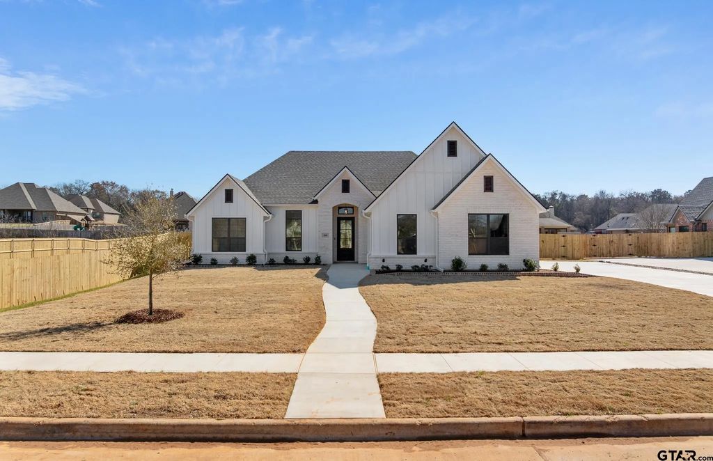 509 Artesian Meadow, Bullard