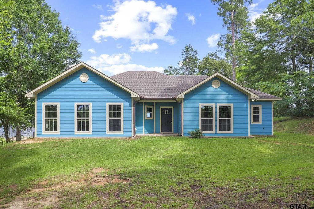 23151 County Road 2159, Troup