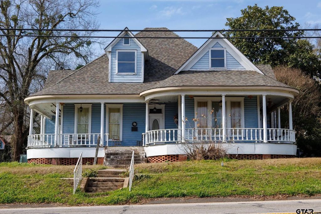 107 N Tyler St, Big Sandy