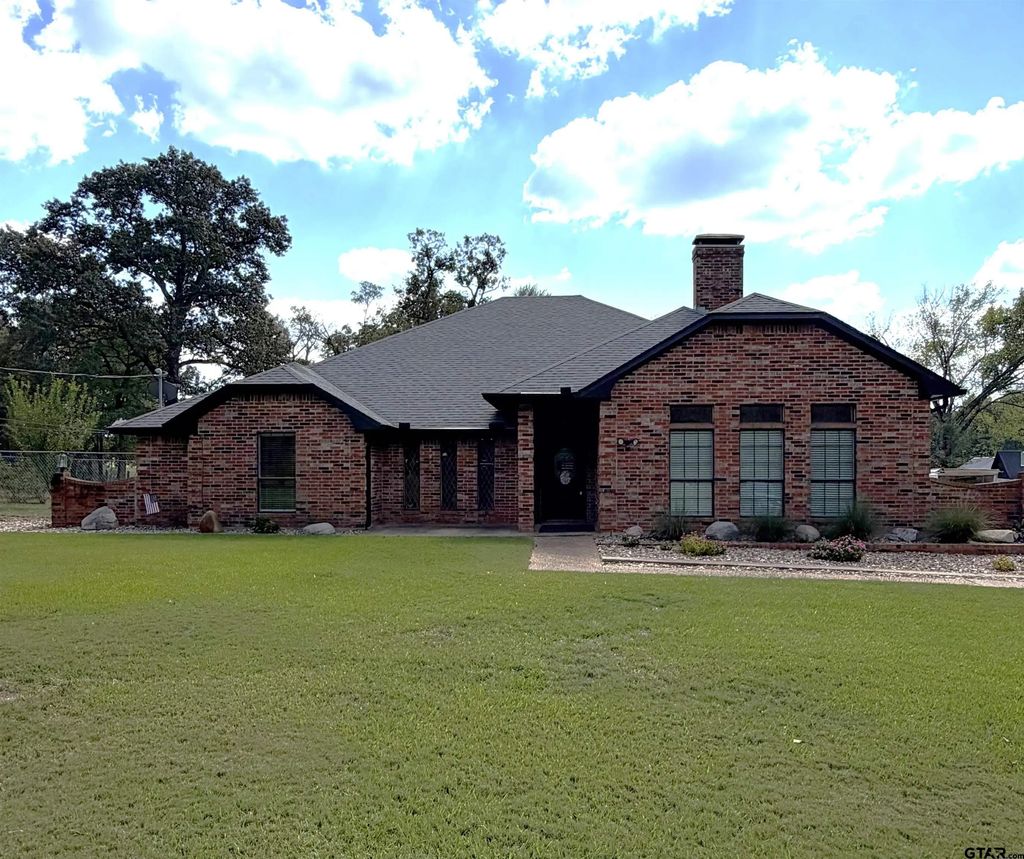 11985 County Road 1168, Tyler