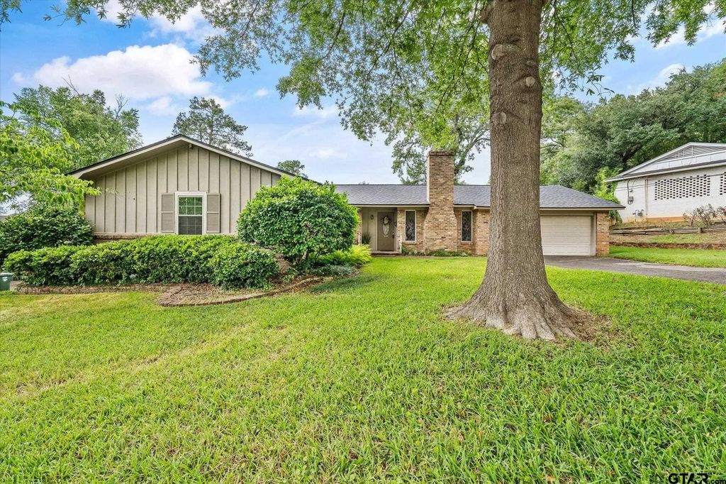 2915 Pollard Drive, Tyler