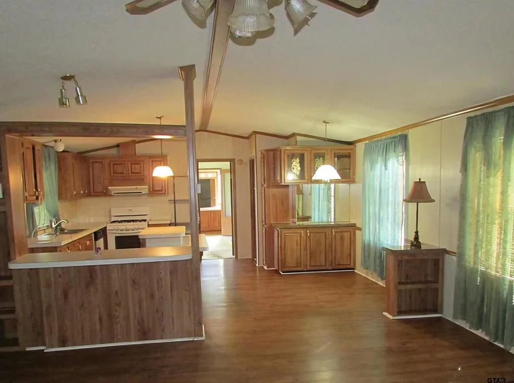 20730 Meadowlark, Chandler
