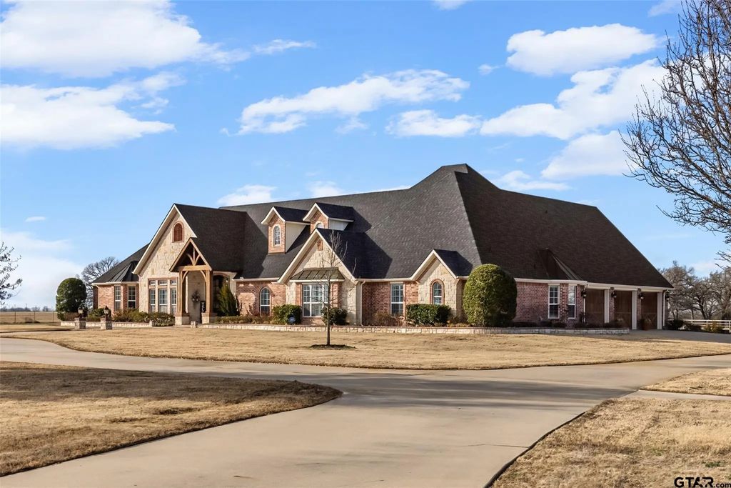 2560 County Road 4708, Sulphur Springs
