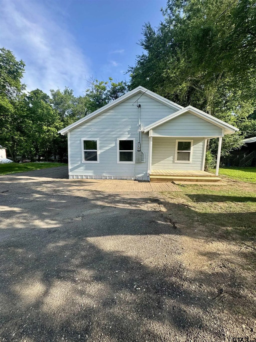 606 W Wolfe St, Grand Saline