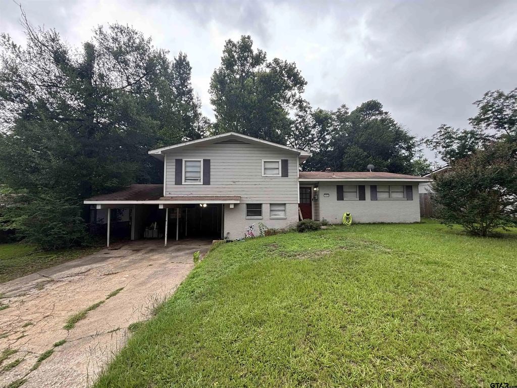 3135 Rollingwood Dr., Tyler