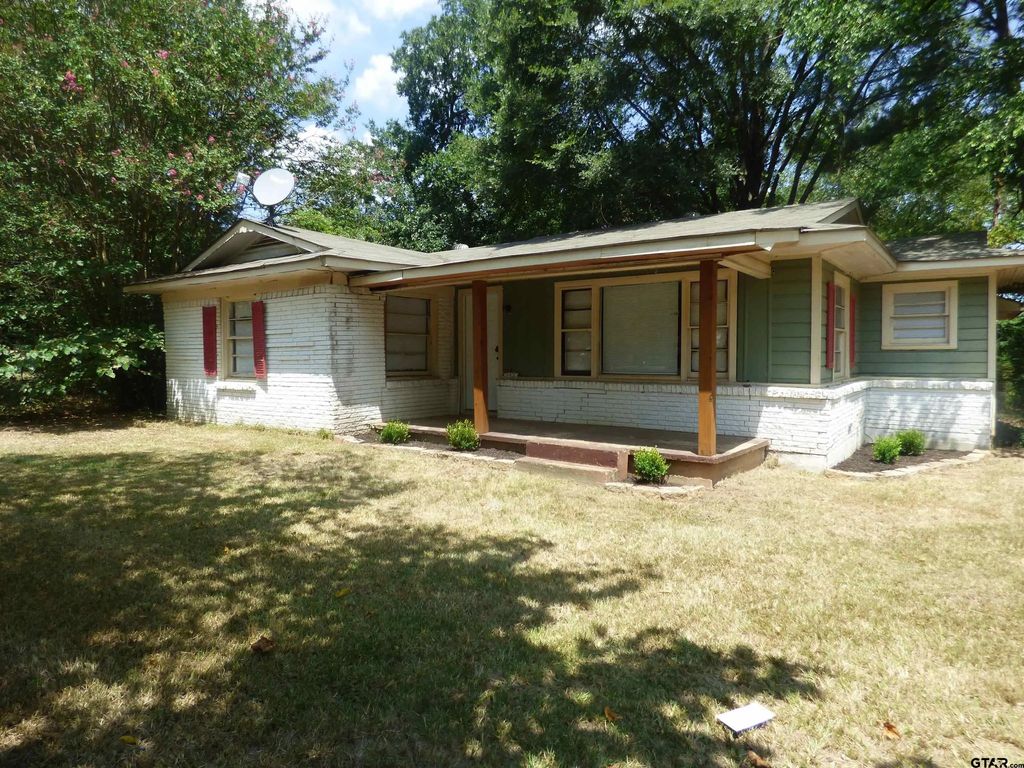 6532 F M 1001, Cookville