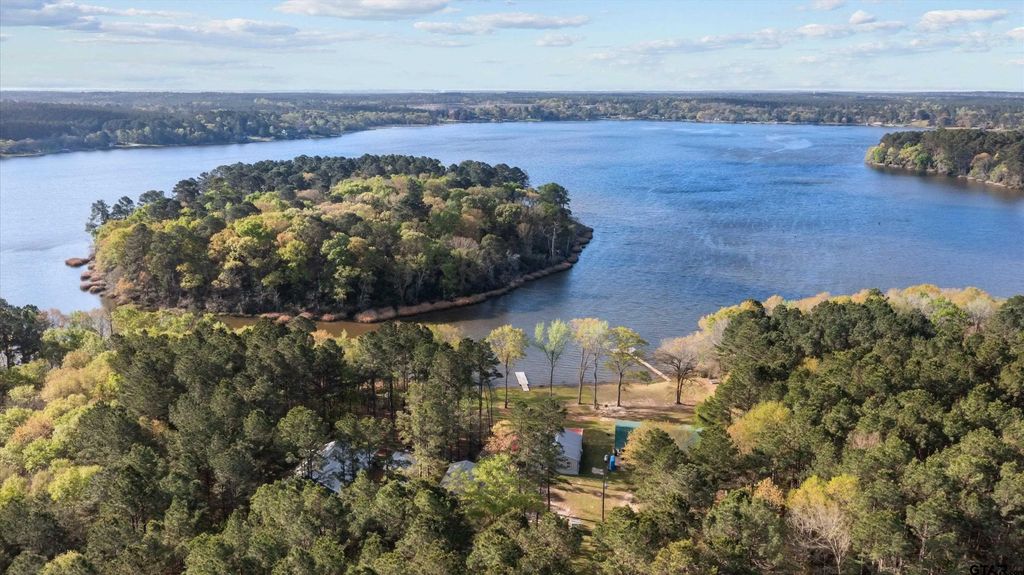 600 Pine Island Cove, Grapeland