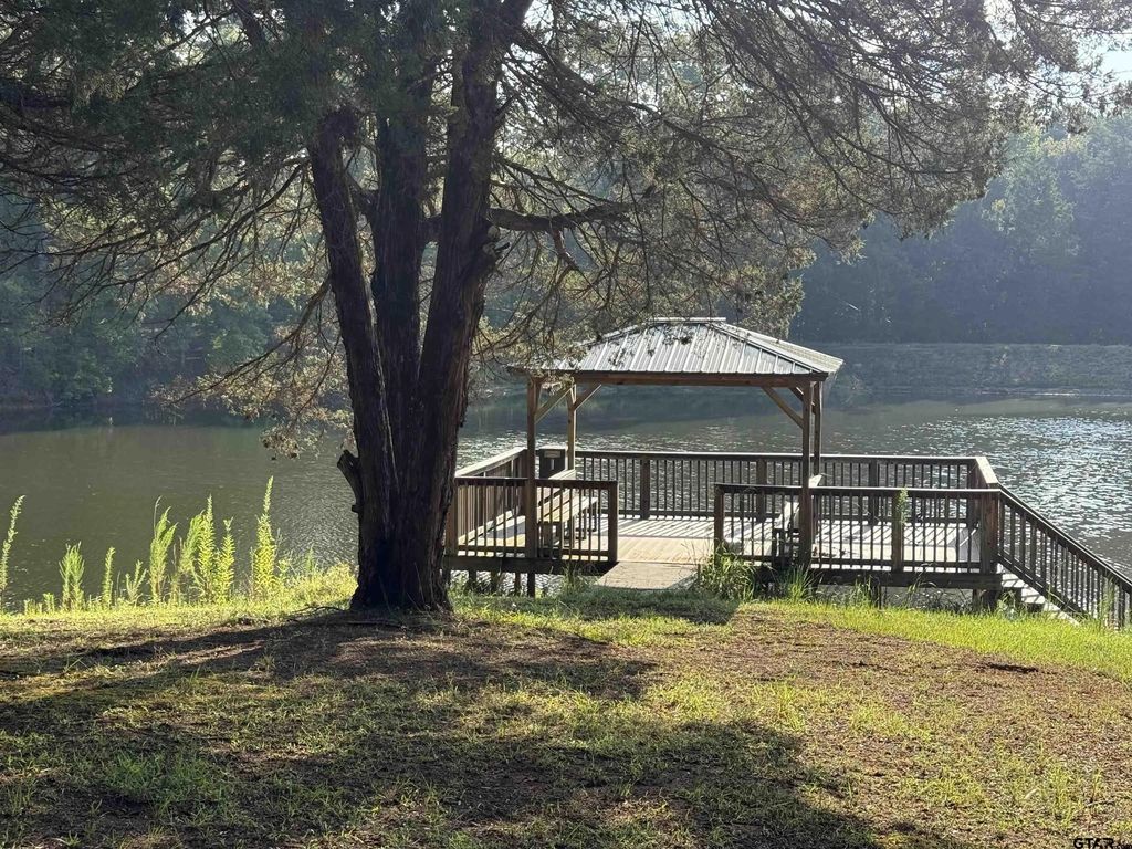 21120 W Fm 16, Lindale