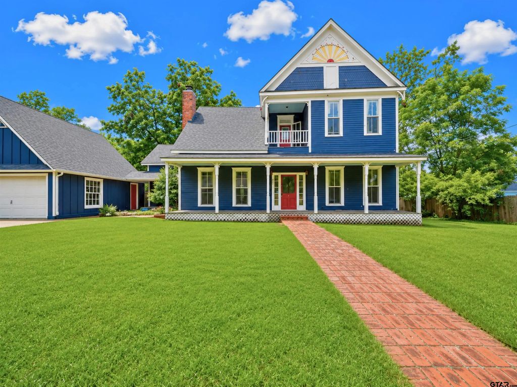 408 E 3rd St, Mount Pleasant