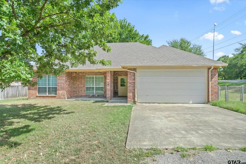400 Bent Creek, Grand Saline