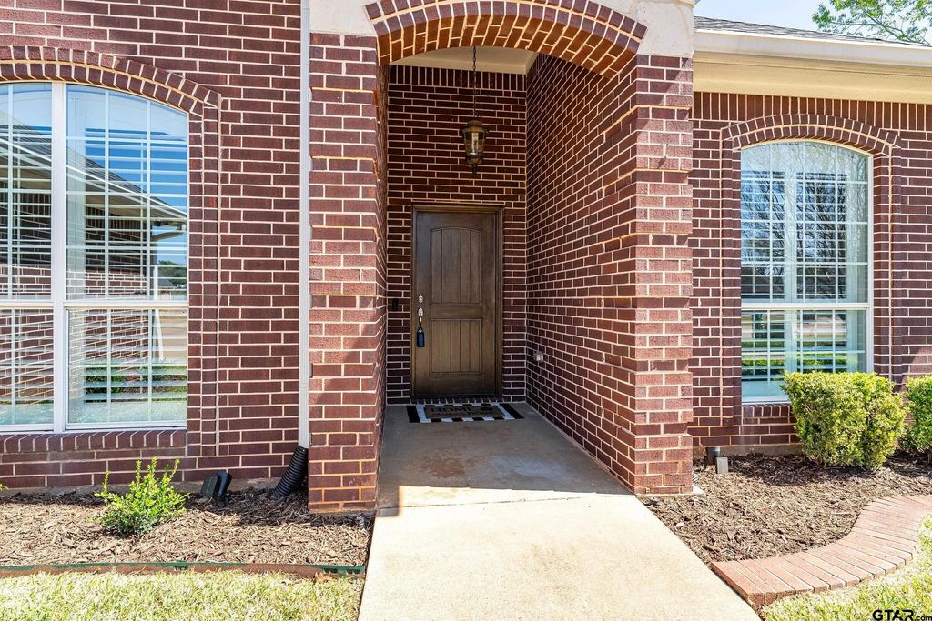602 Windover Ln, Bullard