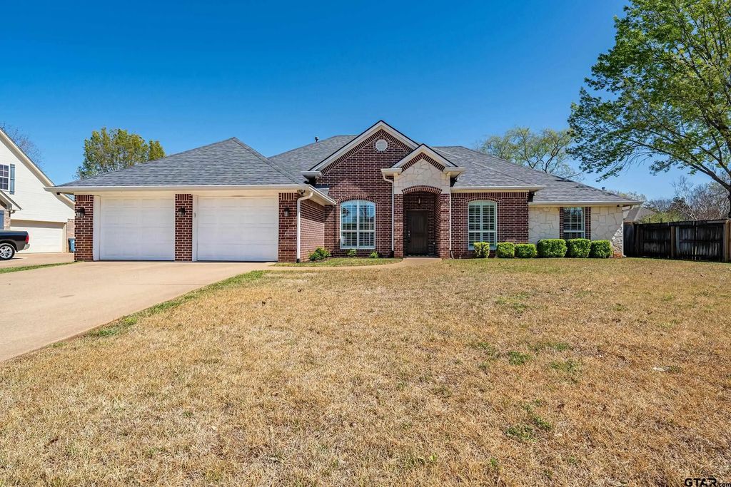 602 Windover Ln, Bullard
