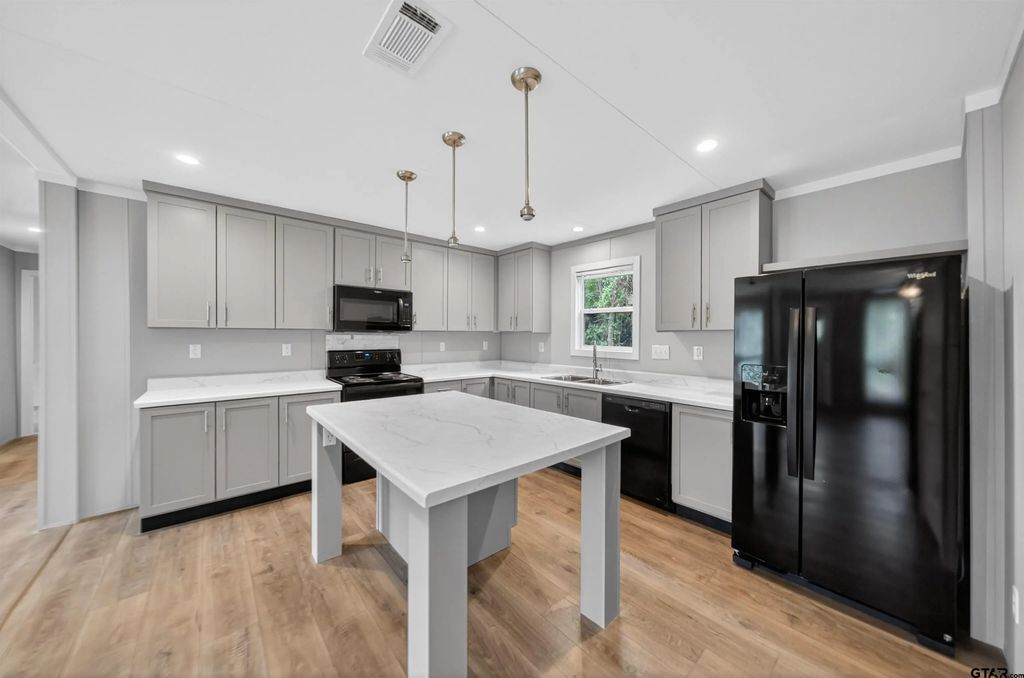 323 Neches Drive, Bullard