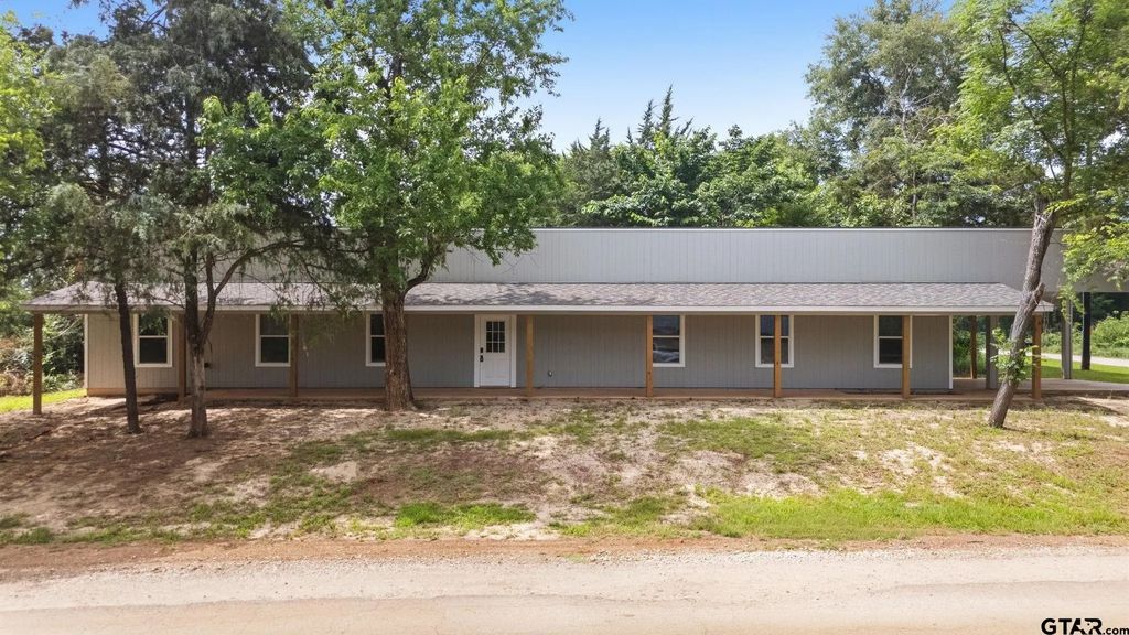 152 Royal Drive W., Bullard