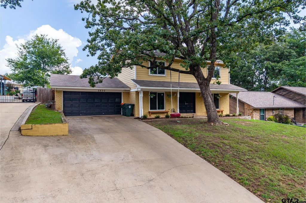 2820 Navaho Trl, Tyler