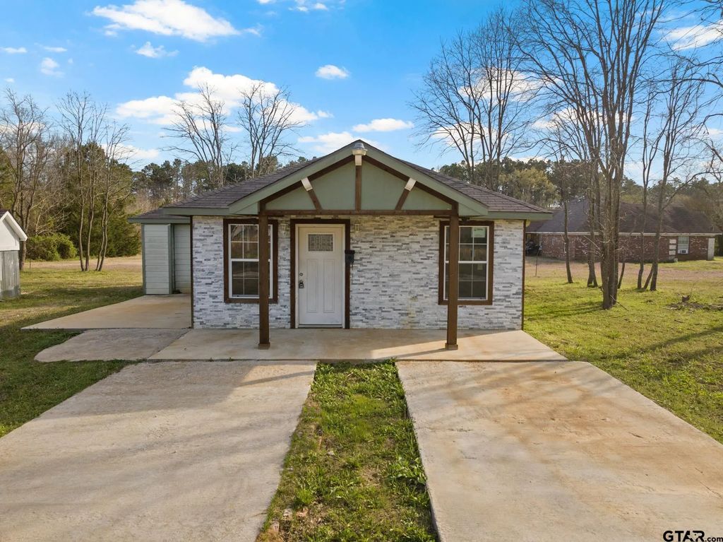 338 County Road 3010, Mt Pleasant