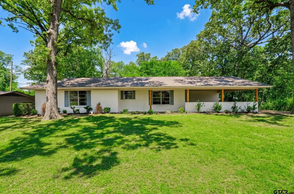 108 Mockingbird, Mt Pleasant