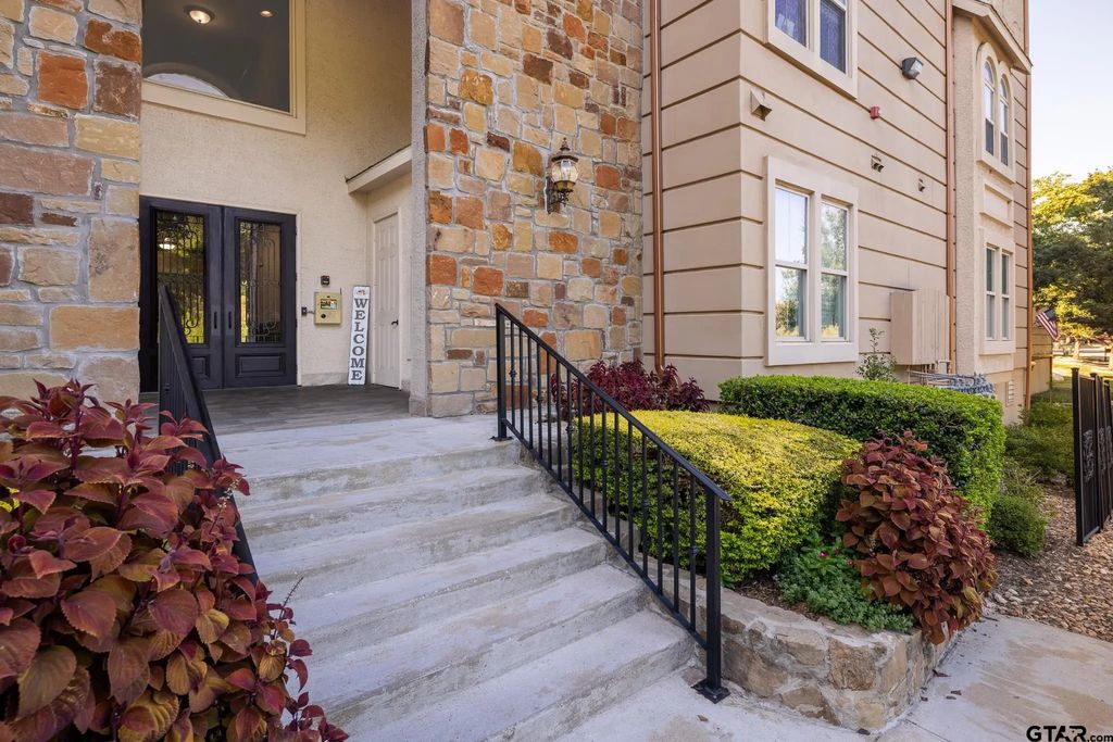 3351 Cascades Ct. Bldg. 3 Unit 322, Tyler