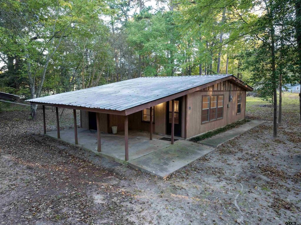 840 Oak Meadow, Murchison