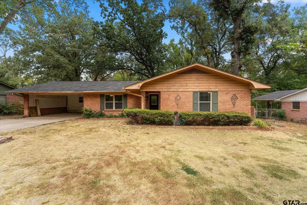 405 Redbud, Mount Pleasant