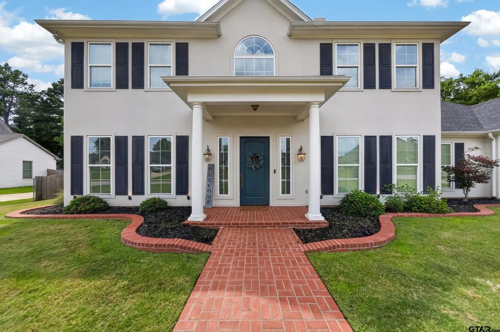 18216 Spruce Hill Drive, Flint