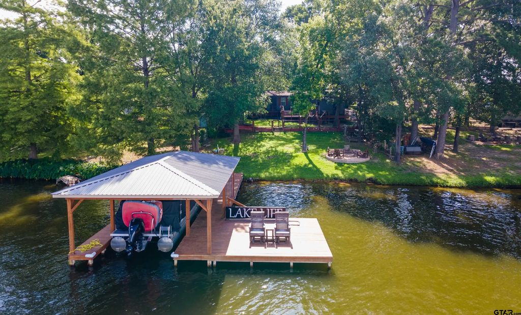 1432 County Road 2270, Mineola