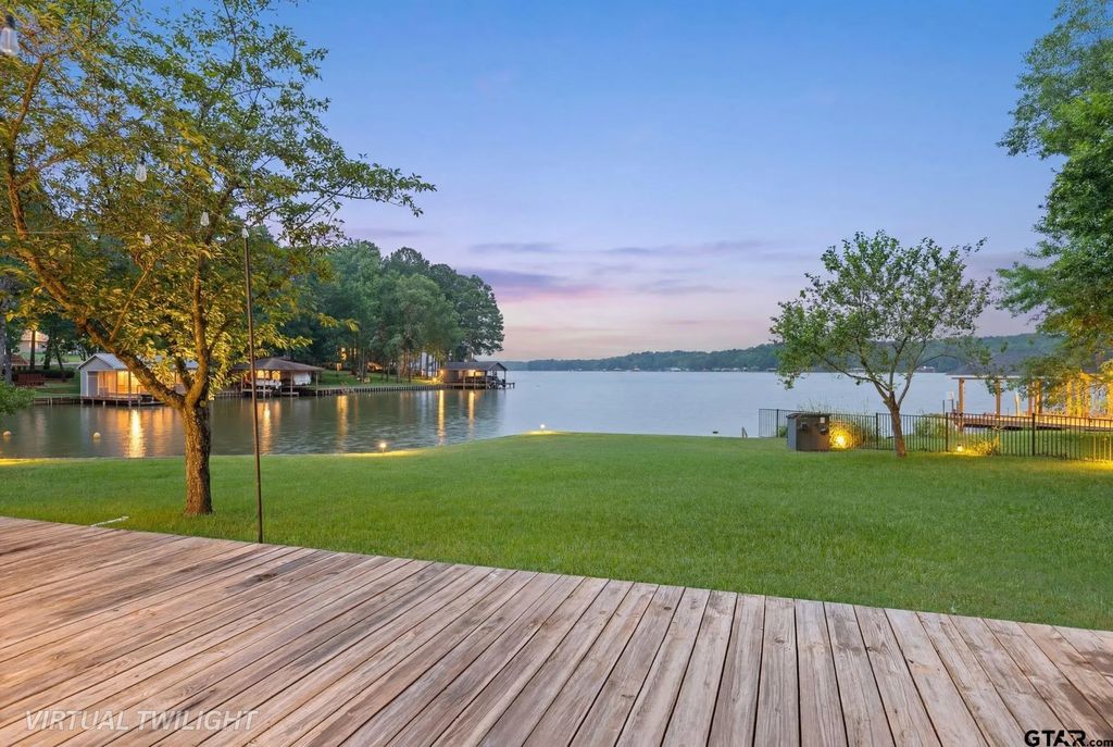 331 Spring Creek Dr, Mt Vernon