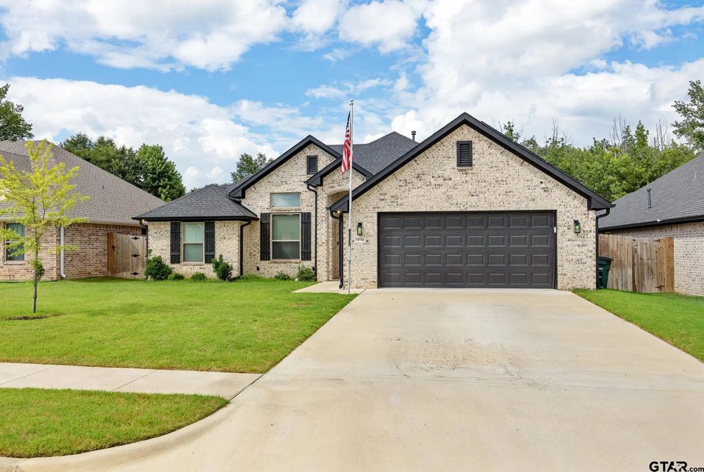 19144 Ambrosia Dr, Flint