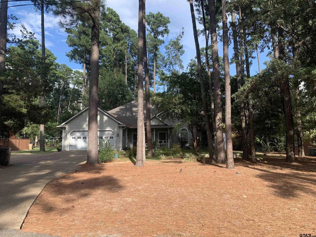 150 Pine Needle Glen, Holly Lake Ranch