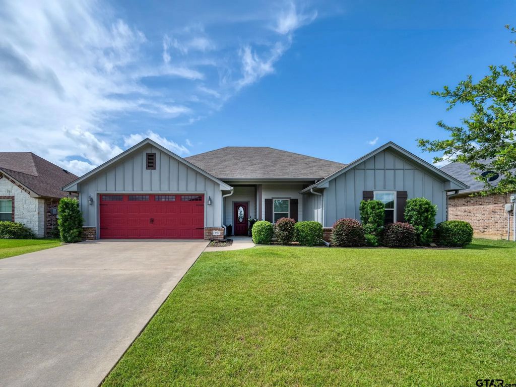 416 Hyde Park Dr, Chandler