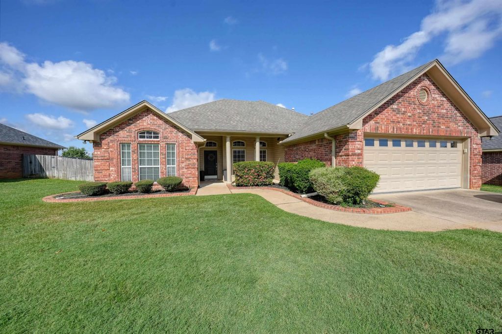 16594 Beauregard Drive, Tyler
