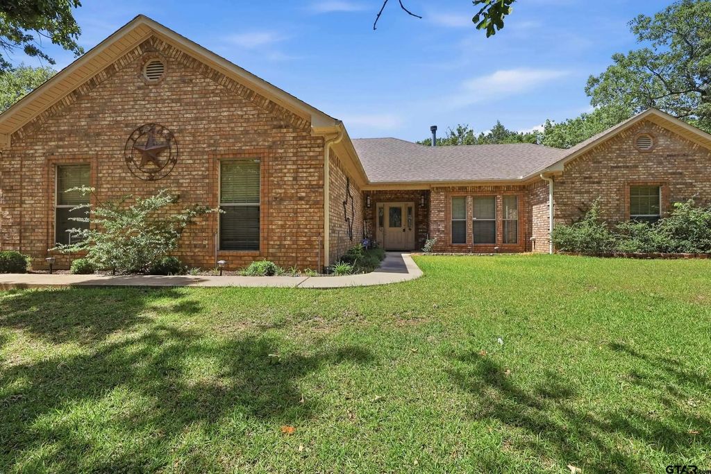 110 Cr 2258, Mineola