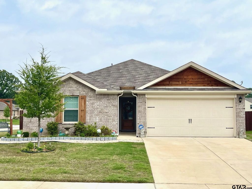 1206 Hidden Valley, Chandler