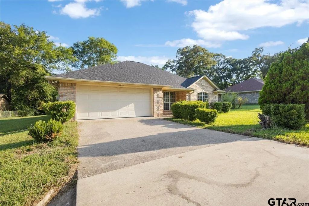 13427 Ronald Cir., Tyler