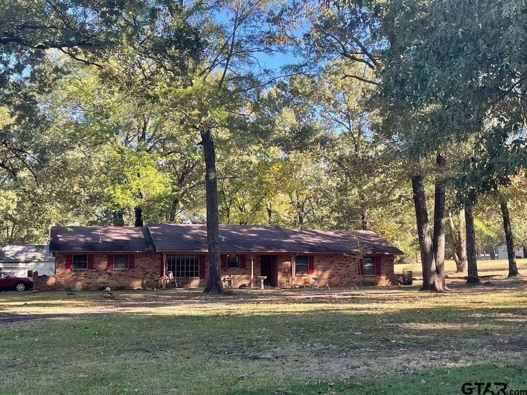 1203 Cr 1127, Daingerfield
